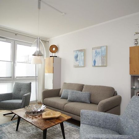 Zentrale Fewo Mit Terrasse, Gratis Nutzung Vom Ahoi Erlebnisbad Und Sauna In Sellin - Villa Anni Fewo 02 奥斯特巴德·哥伦 外观 照片