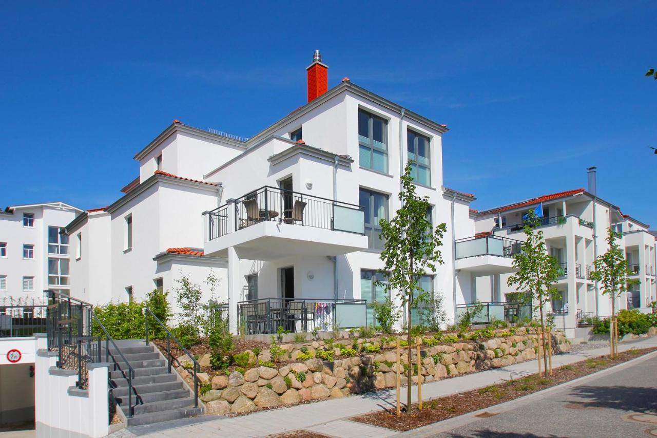Zentrale Fewo Mit Terrasse, Gratis Nutzung Vom Ahoi Erlebnisbad Und Sauna In Sellin - Villa Anni Fewo 02 奥斯特巴德·哥伦 外观 照片