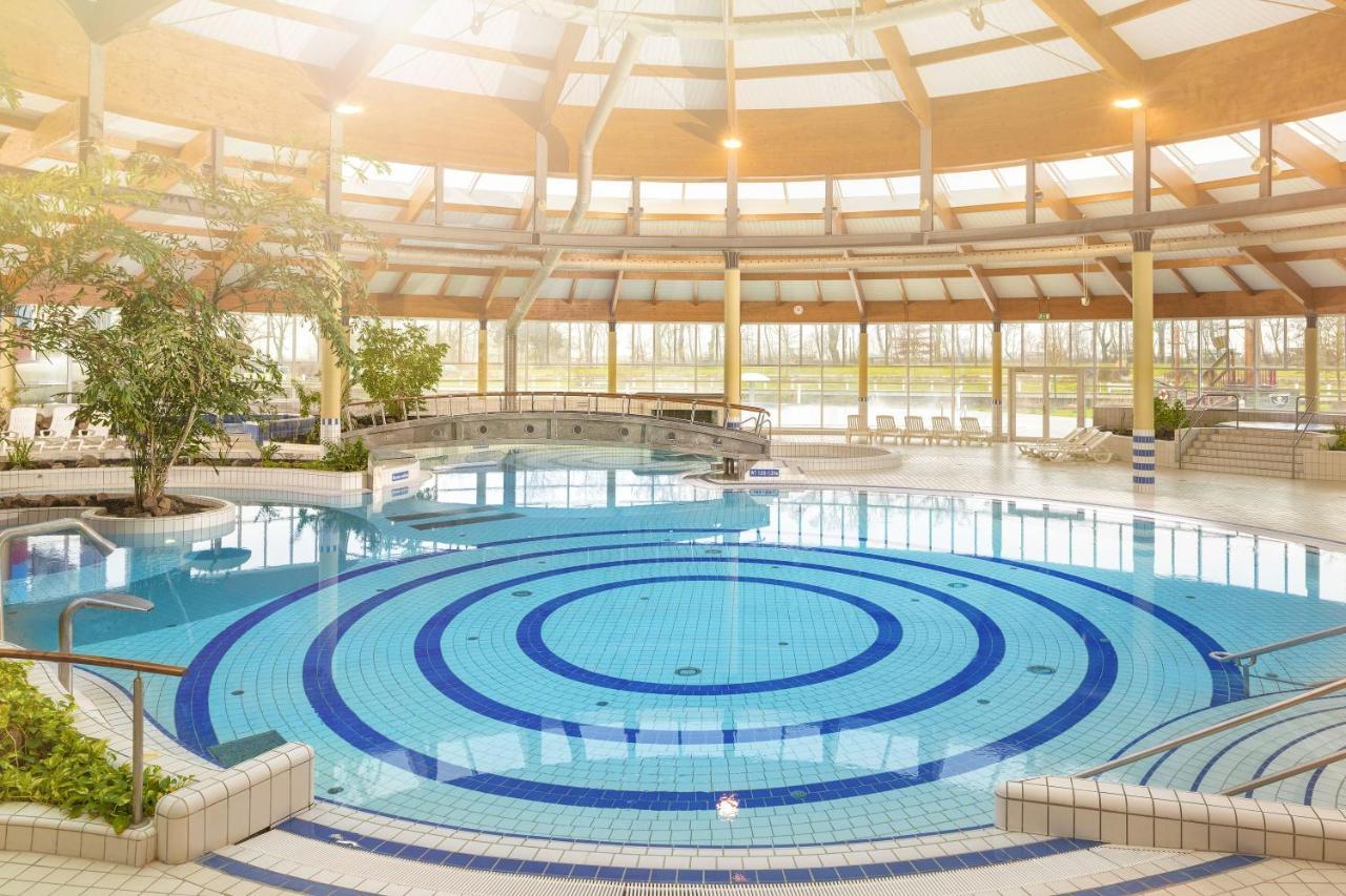 Zentrale Fewo Mit Terrasse, Gratis Nutzung Vom Ahoi Erlebnisbad Und Sauna In Sellin - Villa Anni Fewo 02 奥斯特巴德·哥伦 外观 照片