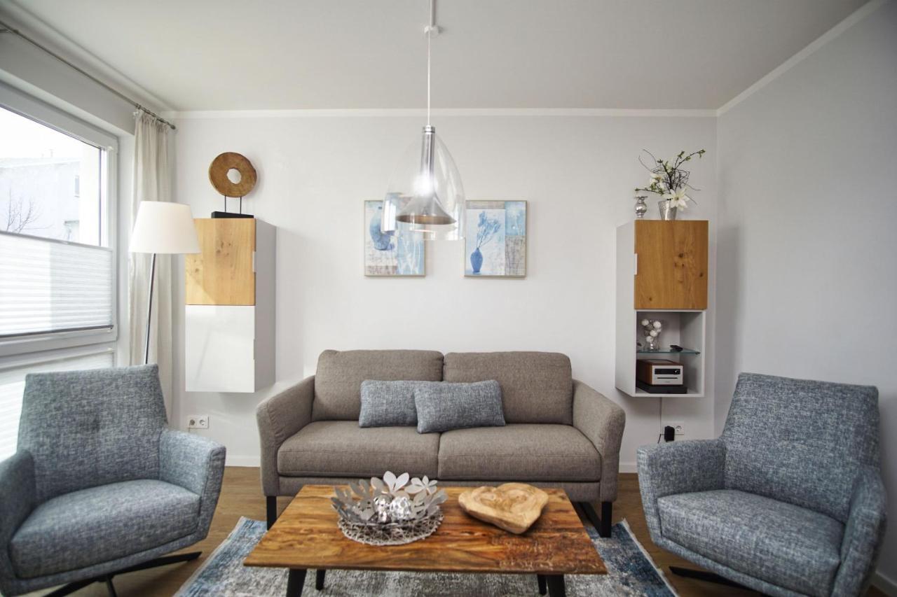 Zentrale Fewo Mit Terrasse, Gratis Nutzung Vom Ahoi Erlebnisbad Und Sauna In Sellin - Villa Anni Fewo 02 奥斯特巴德·哥伦 外观 照片