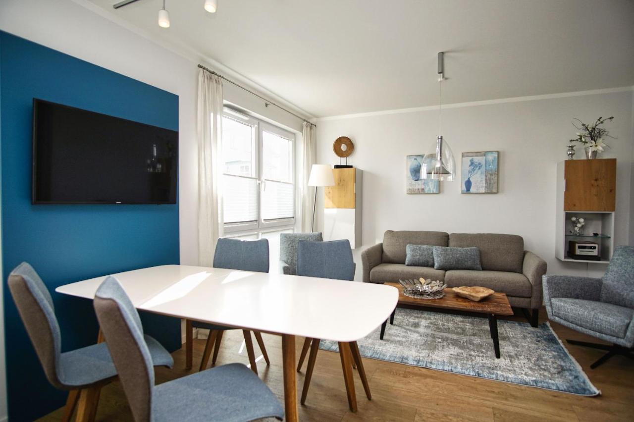 Zentrale Fewo Mit Terrasse, Gratis Nutzung Vom Ahoi Erlebnisbad Und Sauna In Sellin - Villa Anni Fewo 02 奥斯特巴德·哥伦 外观 照片